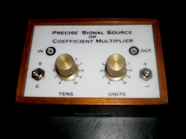  image of Precise signal source or coefficient multiplier 